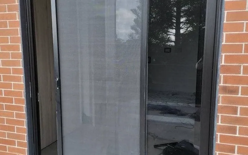 Sürme sineklikli PVC pencere sistemi